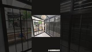 ประตูบานเลื่อนแบ่งสามอิสระพร้อมแปะลายลูกฟัก