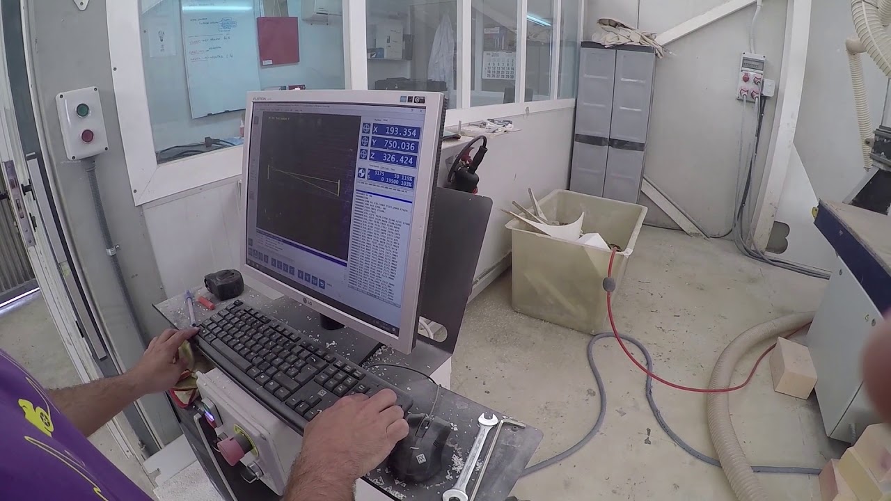 Generando moldes para la fabricación de piezas en nuestra nueva base logística
