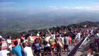 preview picture of video 'Vuelta España 2010 (etapa 14) - Peña Cabarga'