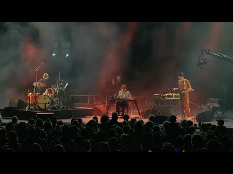 Katcross feat Clive Deamer - 2Sides (live)