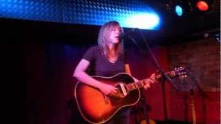 Beth Orton 'Magpie' [HD] solo live 2012 Cologne