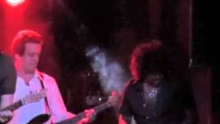 The Tracks &quot;Drowning in my tears&quot;