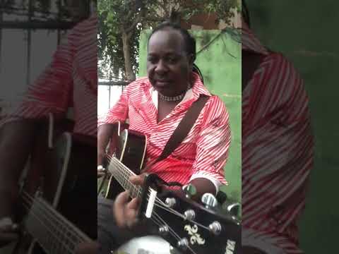 zorro negro  canta vete con ella amigo