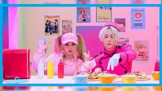 jeon soyeon 'jelly' but everytime there is a hot guy on the screen it gets faster