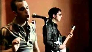 Robbie Williams - South Of The Border (with lyrics)