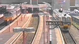 preview picture of video 'Trains at Banbury 7 April 1998 a Fred Ivey film'