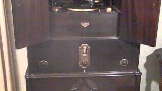 JIMMIE JOY'S ST. ANTHONY HOTEL ORCH. - CLARINET MARMALADE BLUES - ROARING 20'S VICTROLA RADIOLA.MP4