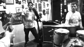 Twin Steps @ Lot 1 - Pinky Promise