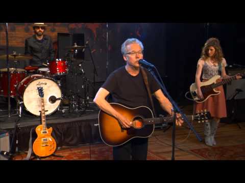 Radney Foster Performs 