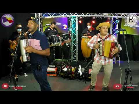 Esclavo de Tus Besos - Nazario Barrios y Alejandro Torres