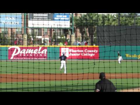 9/6/2015: Kelvin Villa vs. Robert Andino