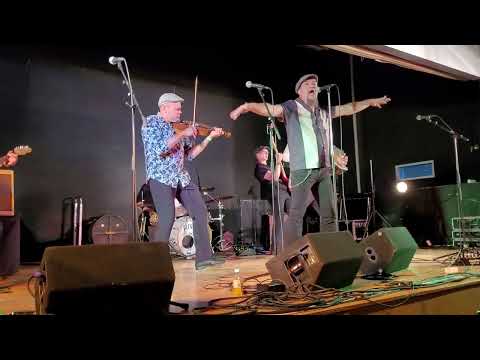 Pirulainen: Sähköiset säkeet ja Olen rakastanut kuinka sattuu. Spelit Ilmajoella 2.8.2024