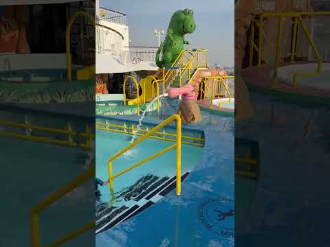 Norwegian Dawn Kids Pool Area - 2 slides -  hot tub - pool #ncl #norwegiandawn #kidspoolarea