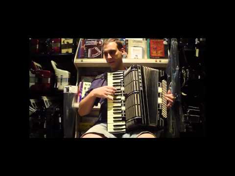 1209 - Black Hohner Morino V Double Tone Chamber LMMMH 120 $3995