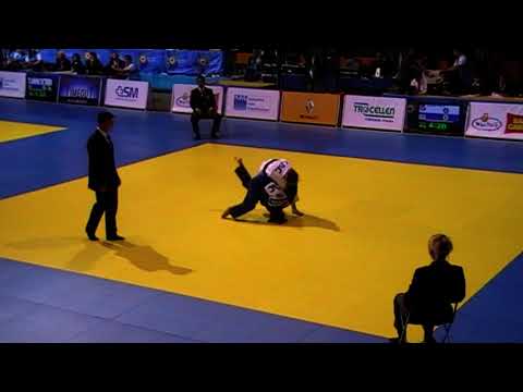 WCW ROMA 2011 48  MAGOMEDOVA Kamila RUS SUMEYYE Akkus TUR