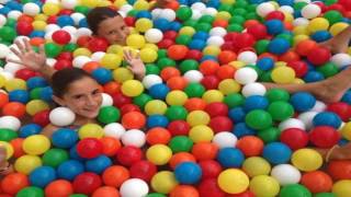 Un parque de bolas en una negocio que genera dinero a cambio de diversión