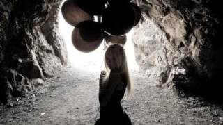 Kerli - Running Up That Hill (Unplugged)