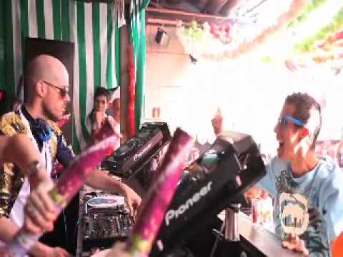 Oscar Aguilera play "Vito Orofino & Paultronik - Pepa" @ elRow "Feria de Abril"