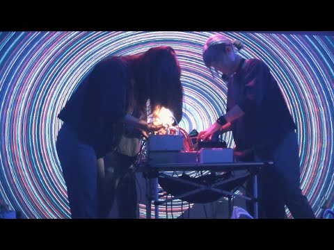 SYNTH GUMI 04 – Dance on a Cliff Edge (Live at 神楽音)