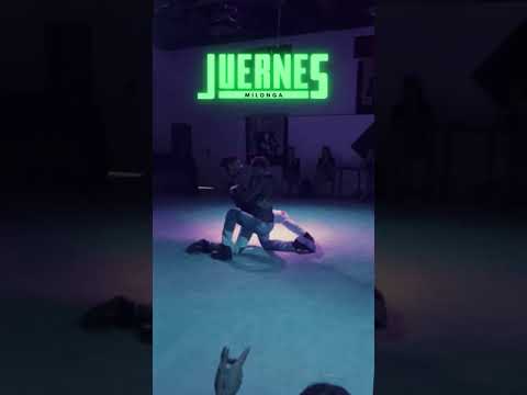 JUAN SEGUI Y FEDE CARRIZO EN JUERNES MILONGA