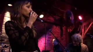 Nalani & Sarina - "Round Here" (I Don't Wanna See That) - at The Bitter End 11.01.18