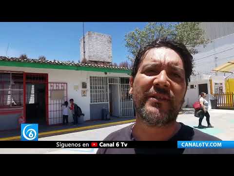 Alumnos del Jardín de Niños en Jalisco toman clases bajo el sol