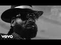 Snoop Dogg - Stop Counting My Poccets (Official Music Video)
