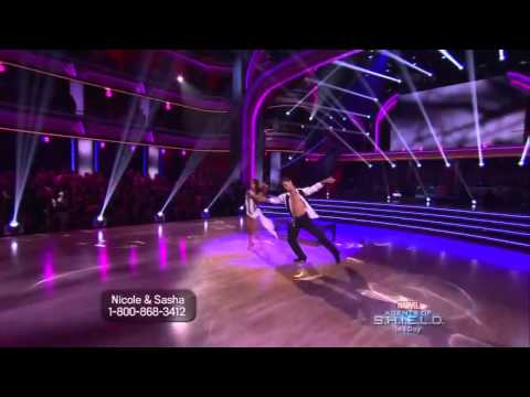 Nicole Polizzi (Snooki) and Sasha Farber - Rumba - Week 2