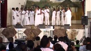 Download lagu Lord Comforters Ufanelwe mp3