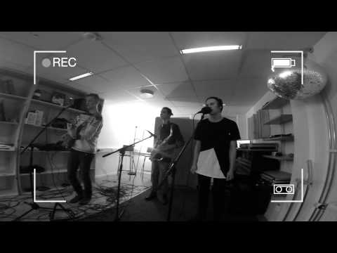 Thumbnail for Halvvägs - Anton & bandet Live studio session by Live (band)