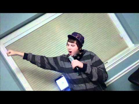 Minnesota- (Black and Yellow Parody)- Vari8 Ft. J-borgz & Rambodian.