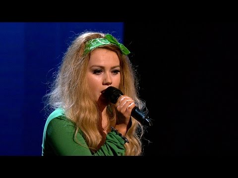 The Voice of Ireland Series 4 Ep4 - Nicola Lynch - Umbrella - Blind Audition