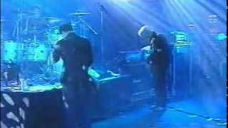 Nickelback - Where Do I Hide (Live At Bizarre 2001)
