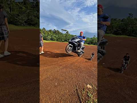 papa adit terbang pake motor gede #trendingshorts
