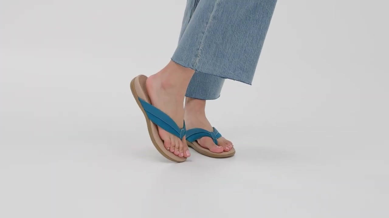 Watch Vionic Shore Women's Orthotic Supportive Comfortable Flip-Flop Sandal video