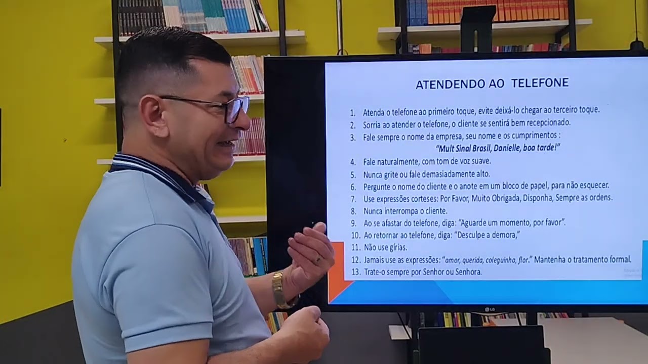 Dicas ao  Diretor de Escola na Formação dos Funcionários!!