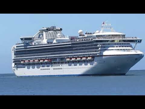 Thumbnail for Diamond Princess in Wineglass Bay, TAS (07/12/2013)