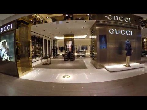 Caminhando pelo Mitsukoshi Shopping Center - Tóquio, Japão