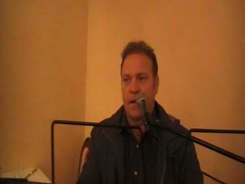 l'entrata degli sposi ciro e imma.. promessa di matrimonio...