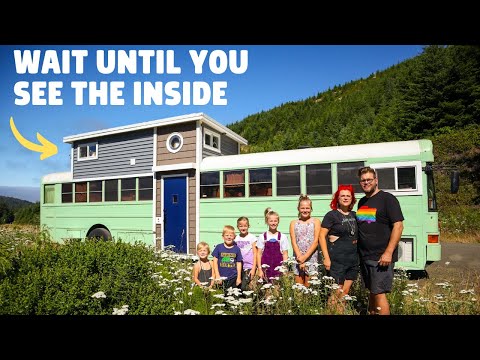Family of 7 Outgrew Their Bus so They Built a Tiny House on Top