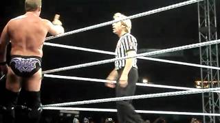 CHRIS...TINA ? xD (Chris Jericho) - WWE RAW World Tour. Ponce, PR.