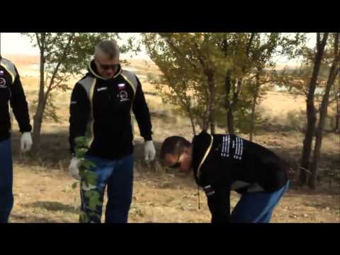 Expedition 33 34   Crew Activities in Baikonur Kazakhstan