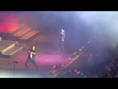 Tiago PZK  X Cris MJ  | FIERA | Portales tour Santiago de Chile. | (Better w/ Headphones)