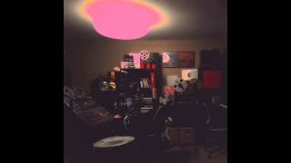 Unknown Mortal Orchestra - The World is Crowded