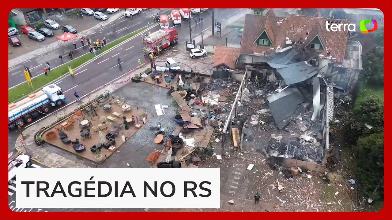 Imagens aéreas mostram destruição causada por queda de avião em Gramado (RS)