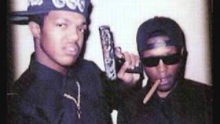 DJ PAUL &amp; LORD INFAMOUS ( LIQUOR AND DAT BUD )