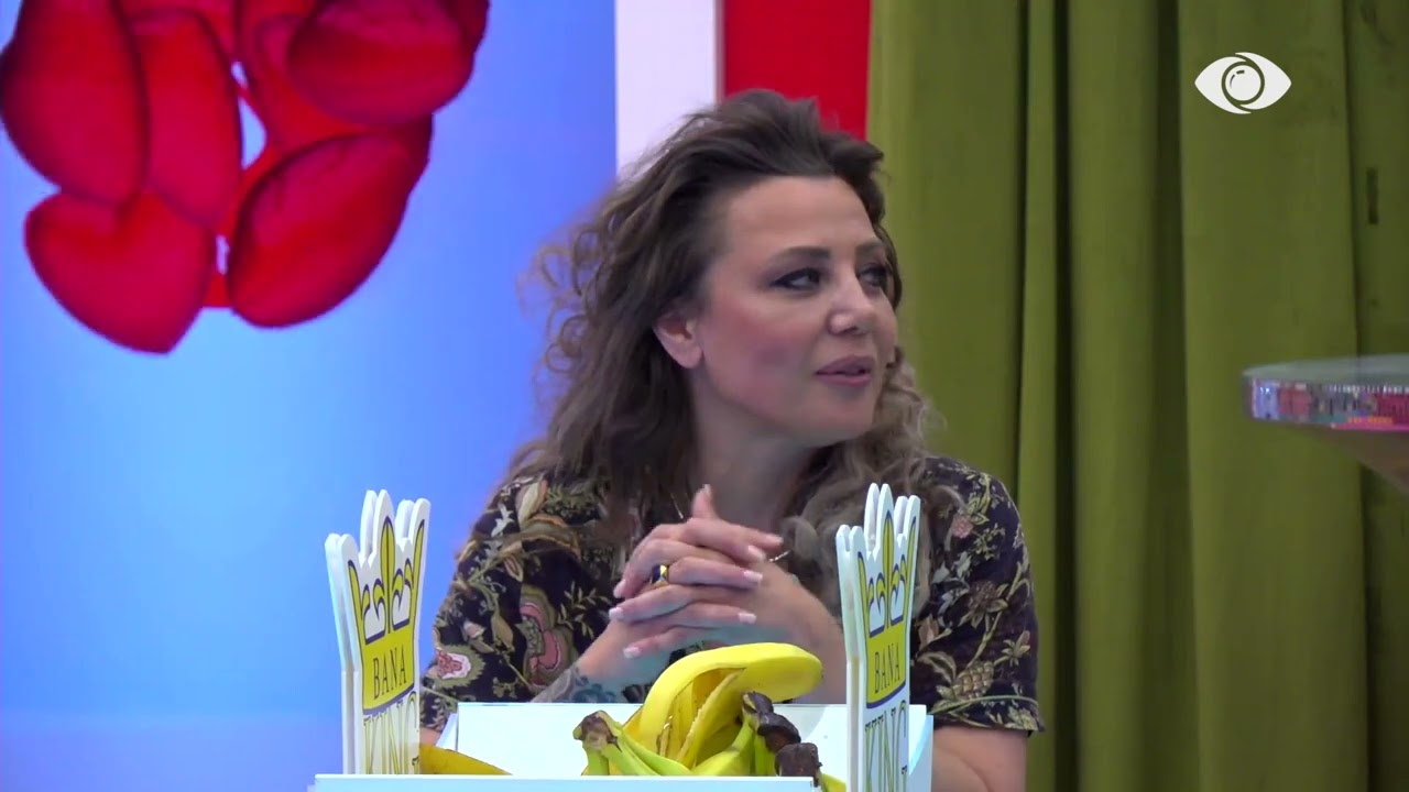 “Unë s’kam hequr askënd nga puna”/ Gerta-Rozanës: Je e dështuar!