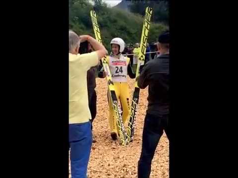 Eröffnungssprung von Simon Ammann