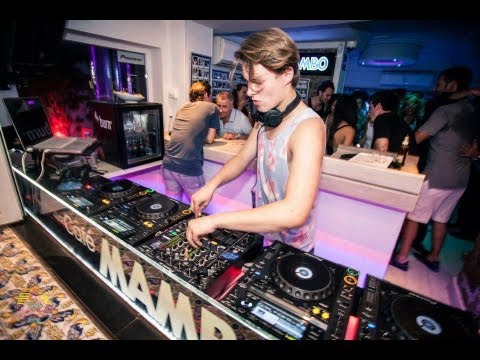 burn studios residency 2012 - Episode 6/7