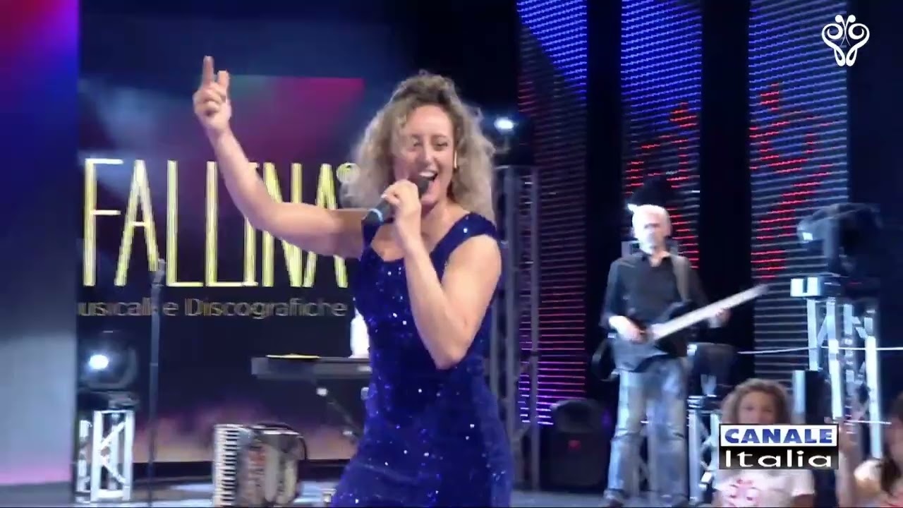 Veila - NOTTE BIANCA (hully gully) Canale Italia SPECIALE FARFALLINA TV || www.farfallinaedizioni.it